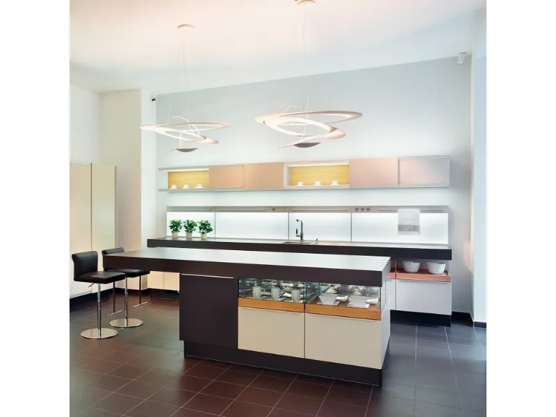 Come illuminare una cucina con isola