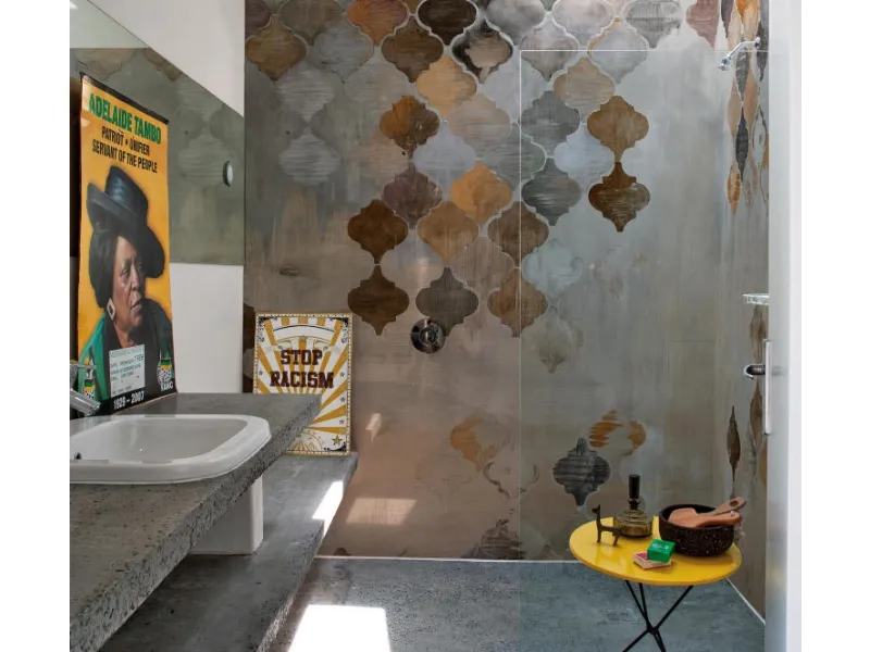 Carta da parati bagno