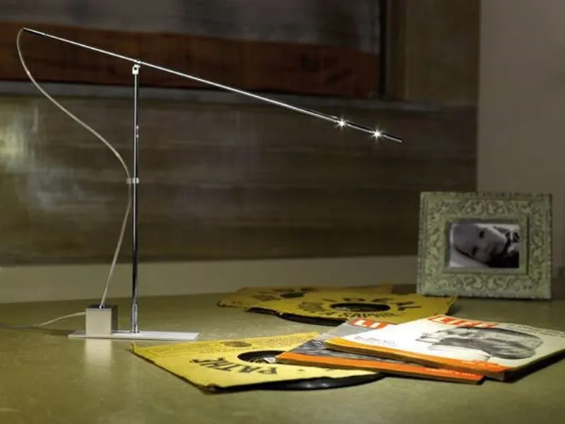 lampafda da tavolo metalspot aria