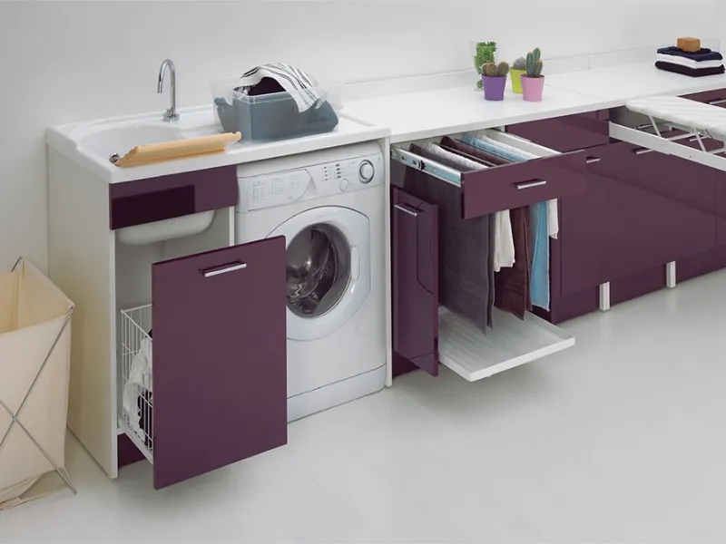 Complementi d'arredo estraibili nel modello di Colavene
