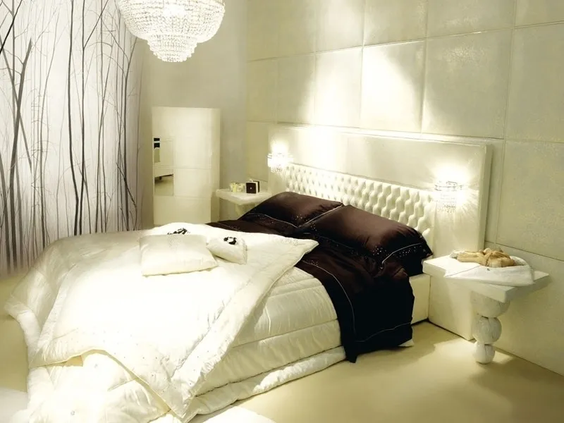 Camera da letto con applique