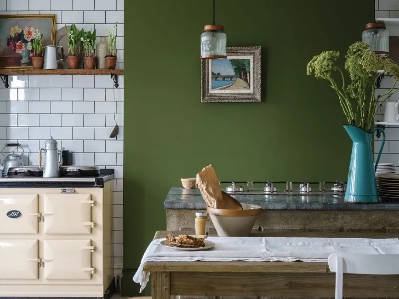 Verde oliva brillante Farrow&Ball per la cucina moderna dal sapore vintage