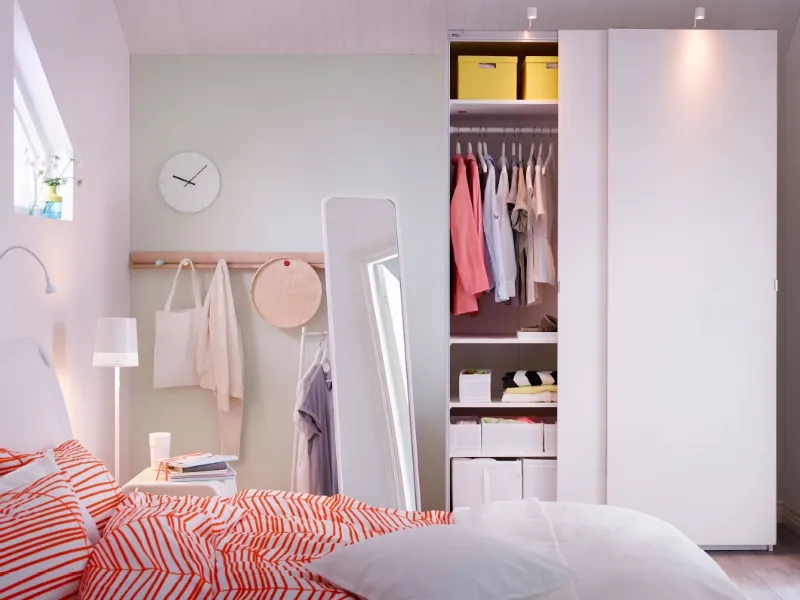 guardaroba con ante scorrevoli Ikea PAX