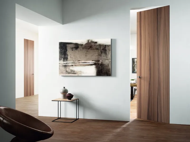 Porta moderna in legno filomuro