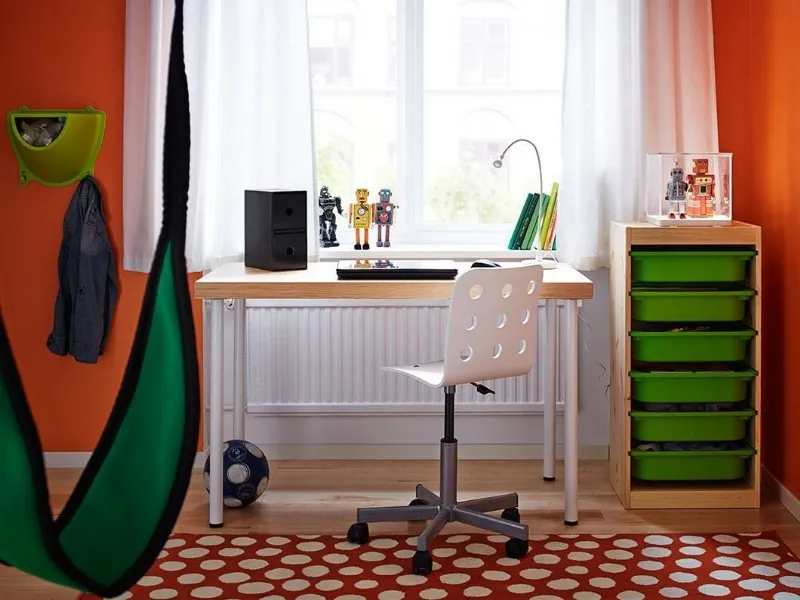 Scrivanie per camerette Ikea