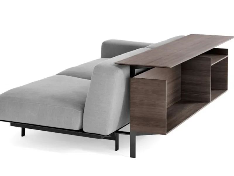 Linea Court Yard di elementi contenitori per divani di Lema
