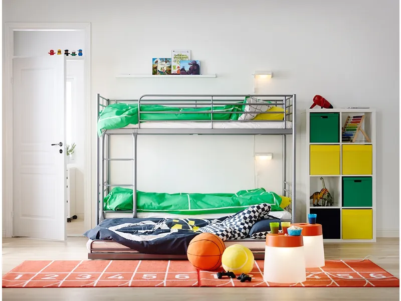 Letto a castello in ferro laccato di Ikea