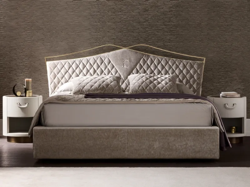 Il letto classico Valentino di Cantori 