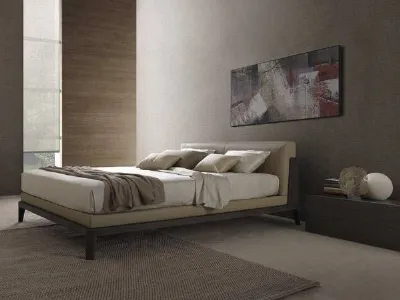 Camera da letto calda e accogliente