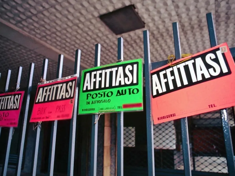 Affittasi locale