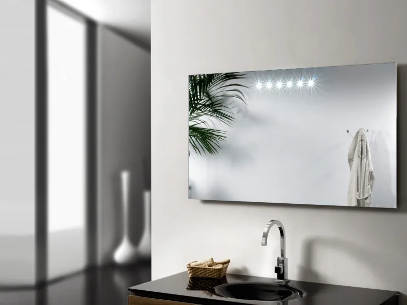 specchio con illuminazione led