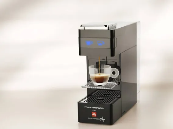 macchina caffè illy
