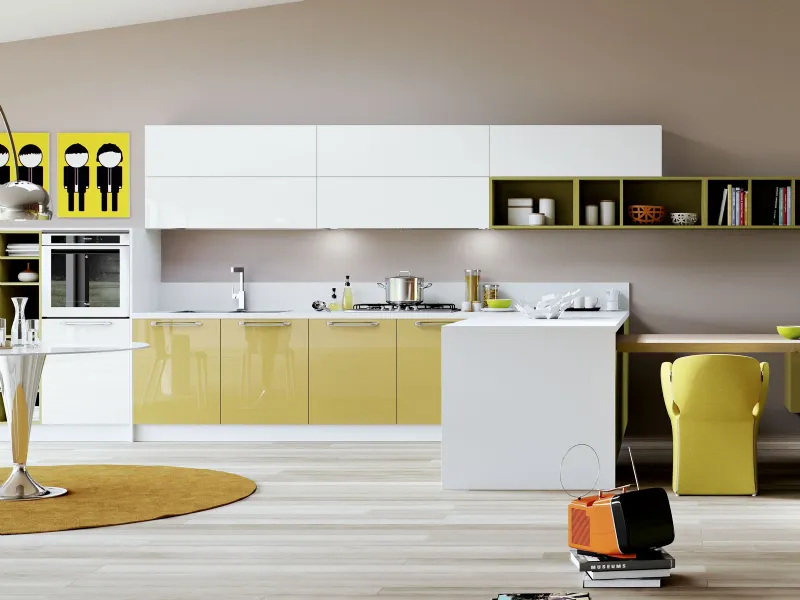 zona giorno con cucina e soggiorno
