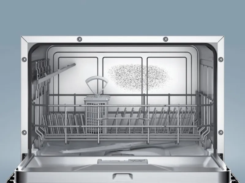 La lavastoviglie freestanding iQ300 SK26E221EU di Siemens