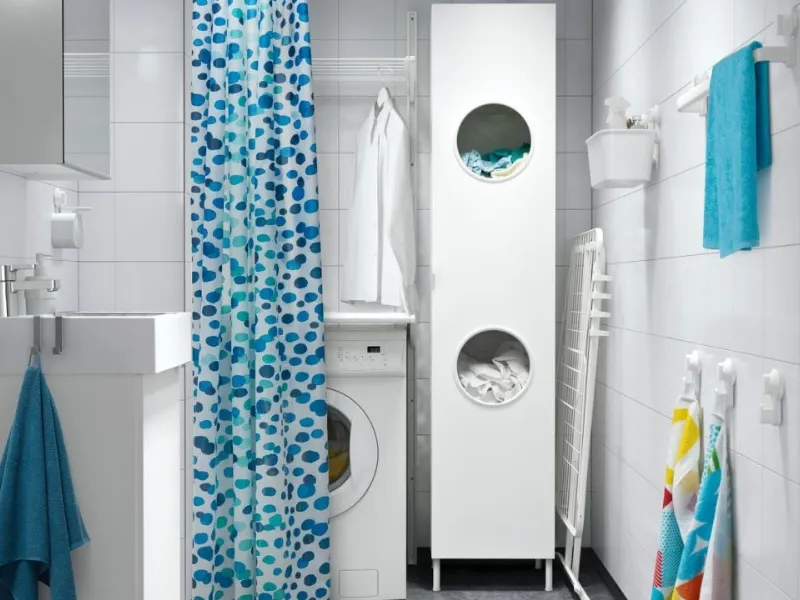 Esempio di lavanderia allestita con articoli Ikea