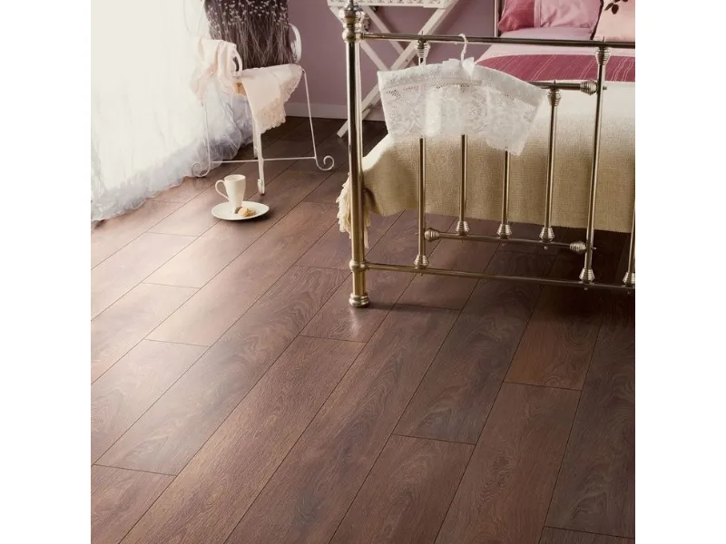 Montaggio parquet Ikea