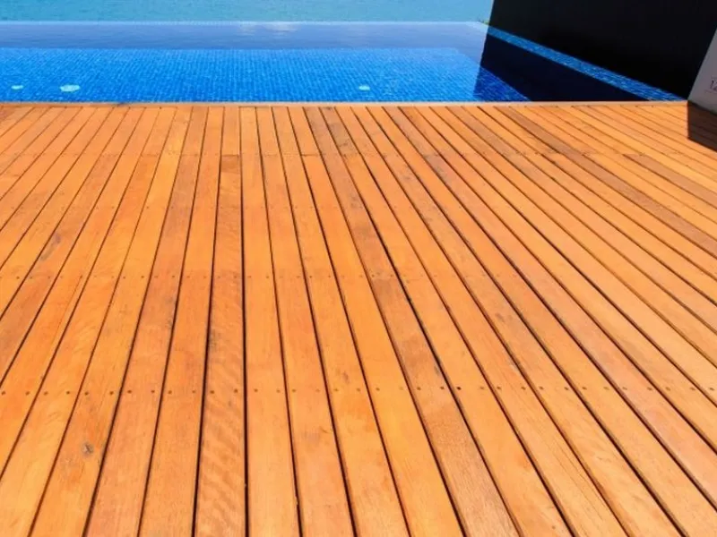 Pavimento da esterno in legno di Iroko prodotto da Onlywood
