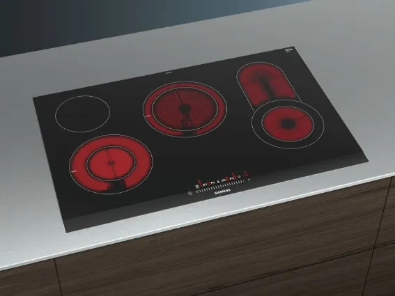 Piano cottura elettrico in vetroceramica da iQ300 di Siemens