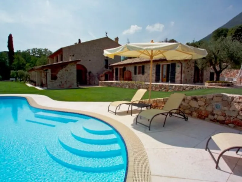 Piscina interrata prezzi