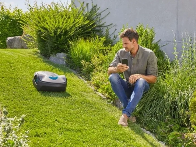 robot rasaerba Sileno life gardena