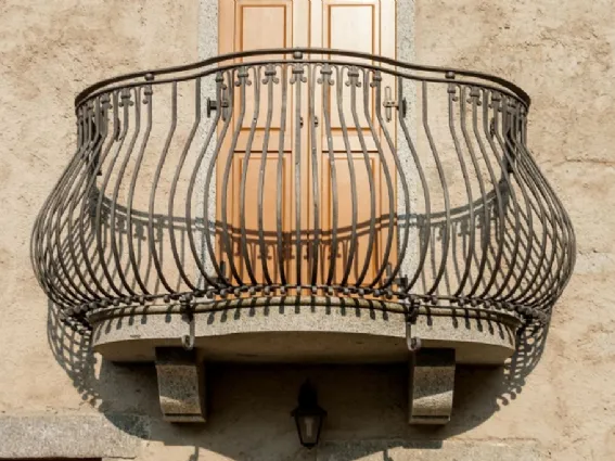 Ringhiera per balcone realizzata da Panelli Arteferro