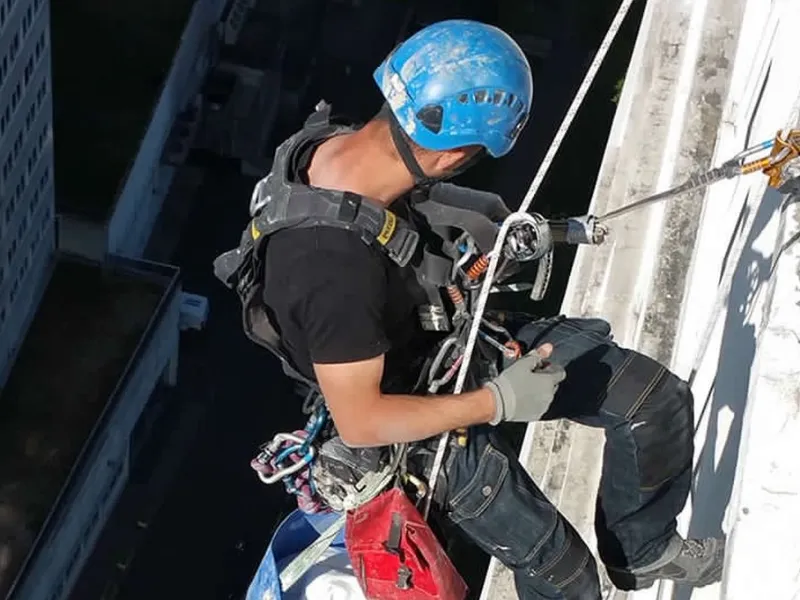 Lavoro dirRipristino dell’intonaco