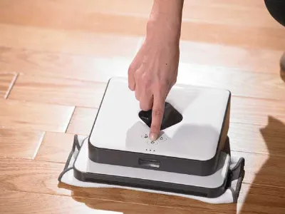 robot lavapavimenti