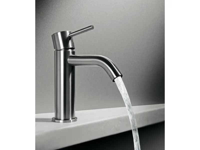 Rubinetto al piano CleoSteel 48 per lavabo, misura M. Finitura Acciaio Inox Spazzolato