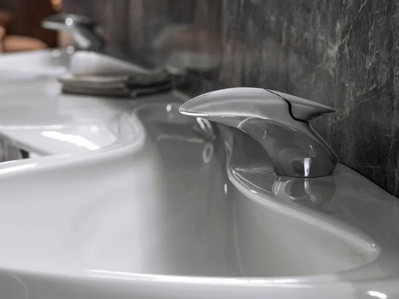 Vitae è la linea di rubinetti dalle linee innovative e organiche ideato da Zaha Hadid per Noken di Porcelanosa Grupo