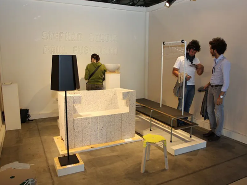 mobili in esposizione al Salone Satellite
