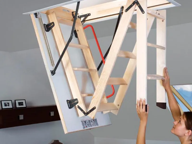 LWK KOMFORT di Fakro, scala retrattile in legno