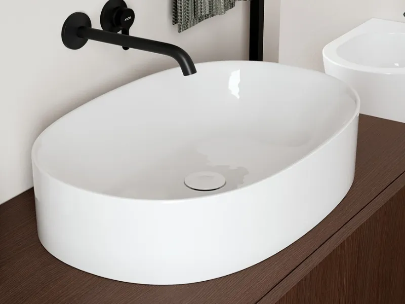 Skinny di Scarabeo Ceramiche dalle forme curve
