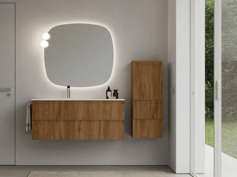 Lo specchio Move retroilluminato a led by Ideagroup si abbina alla lampada Scarlet