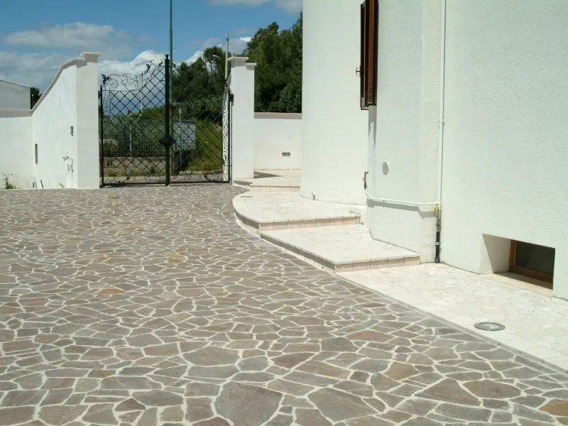 rivestimento esterno in porfido