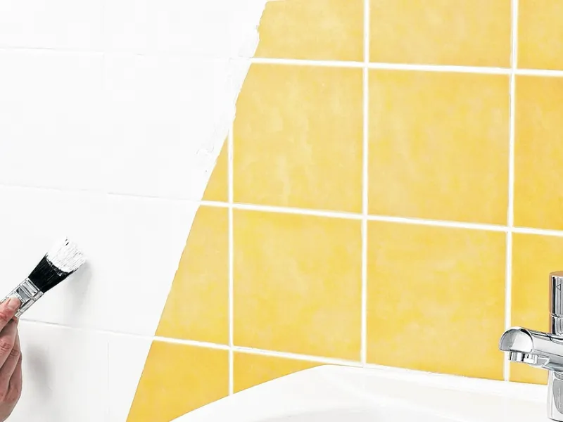 Relooking piastrelle bagno moderno minimale bianco