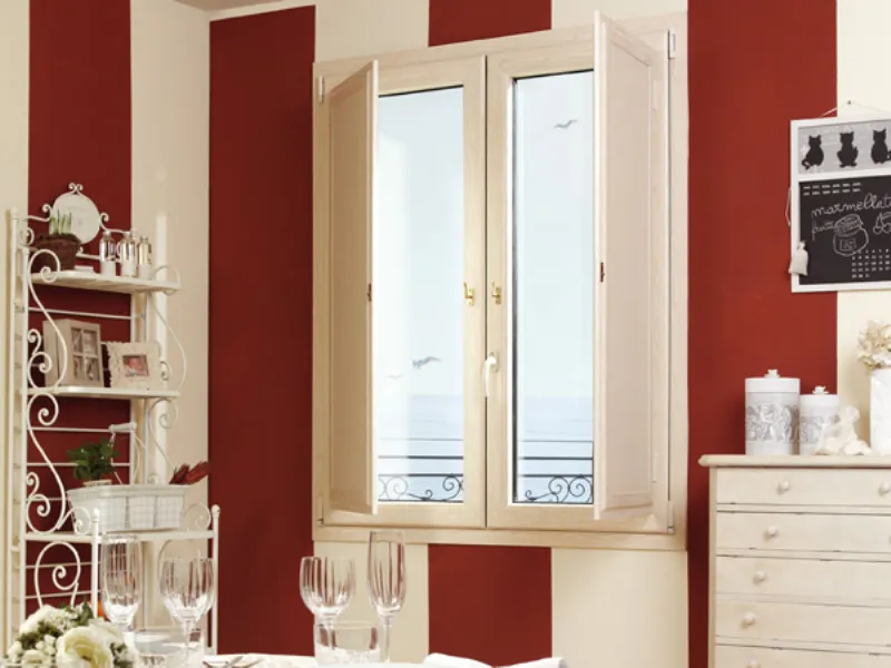 serramento bianco in ambiente interno