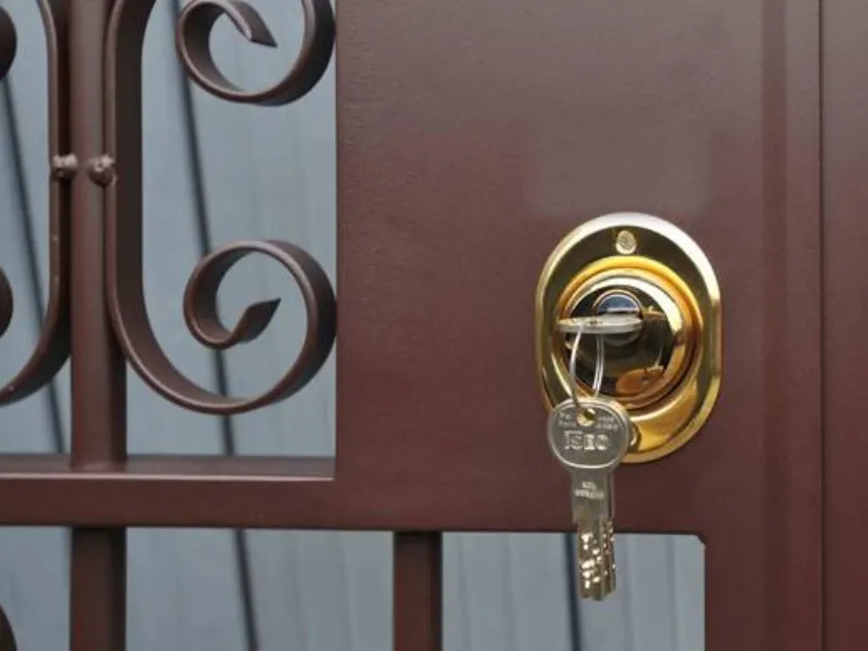 Porta blindata in stile classico