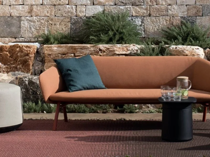 Divano da giardino in Sunbrella® TUILE di Kristalia