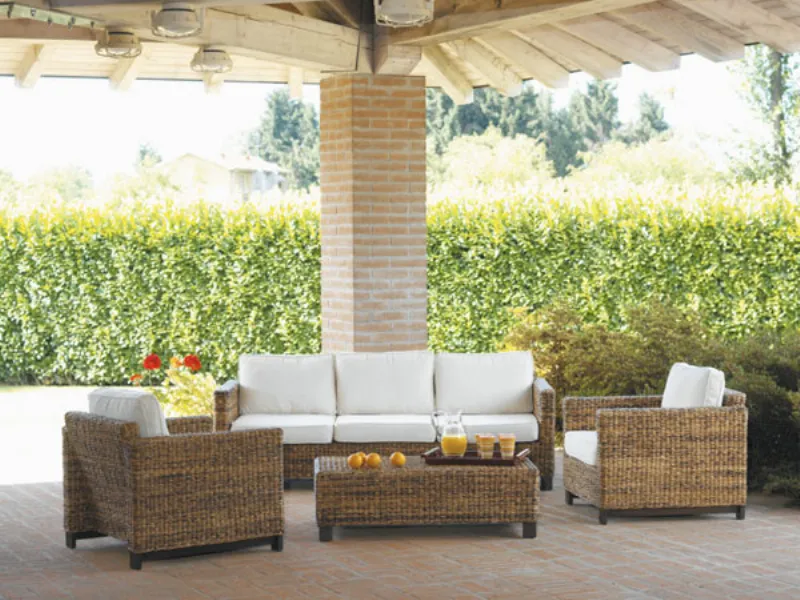 tavoli e sedie per giardino