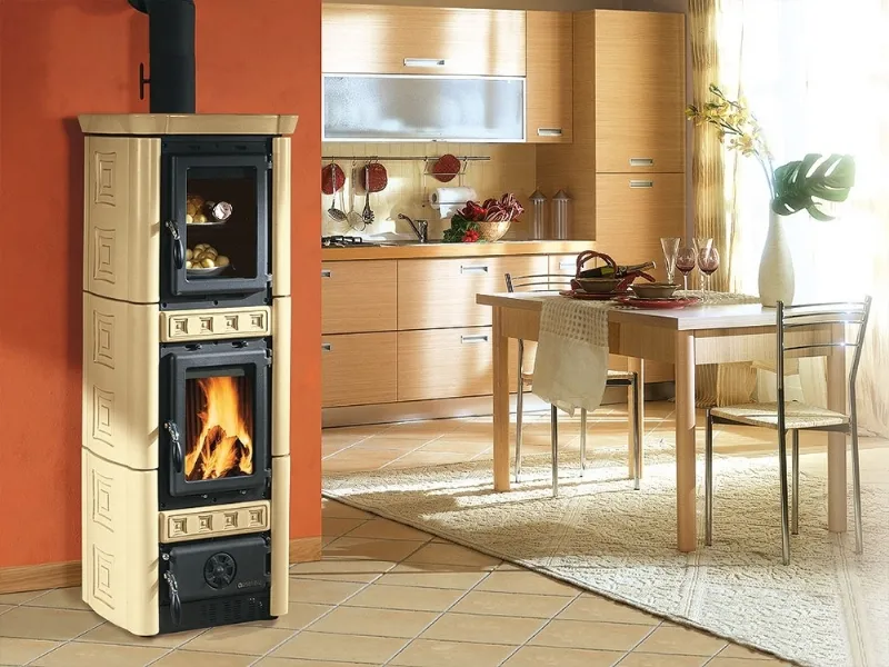 Stufa a legna con forno Nordica