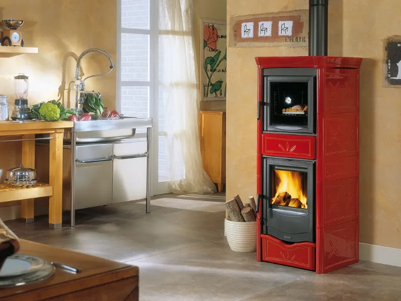 Stufa a legna Nordica nicoletta con forno