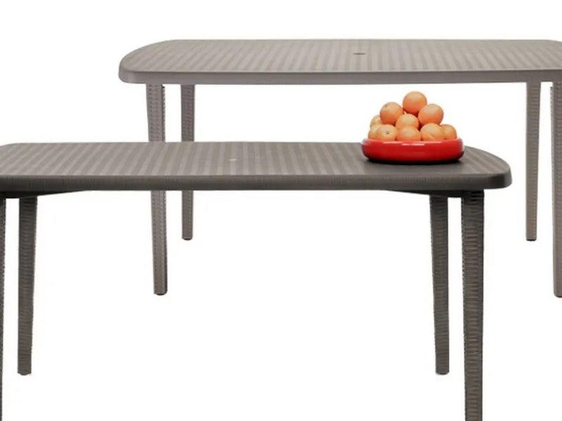 Tavoli da giardino in plastica
