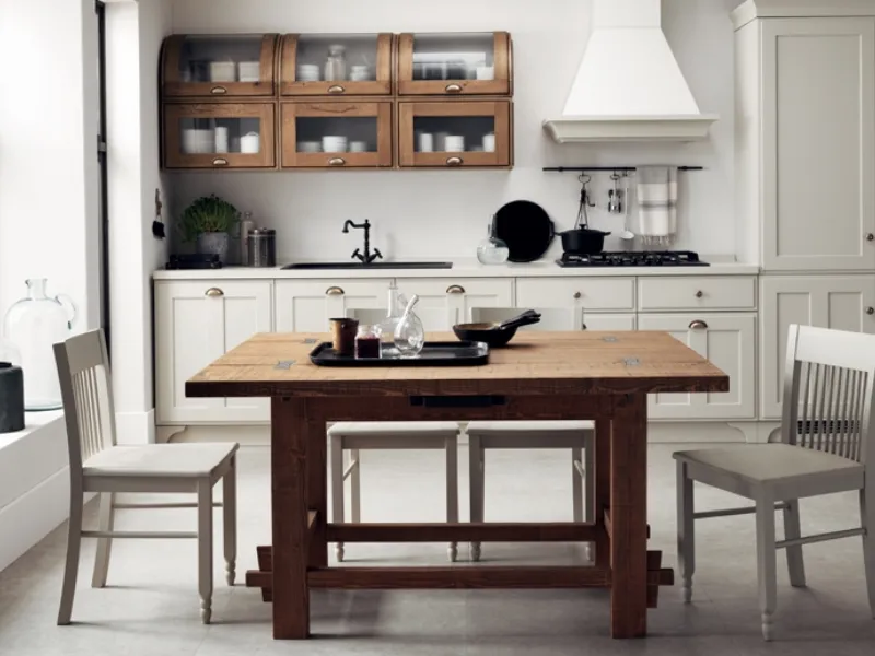 Tavolo da cucina in legno