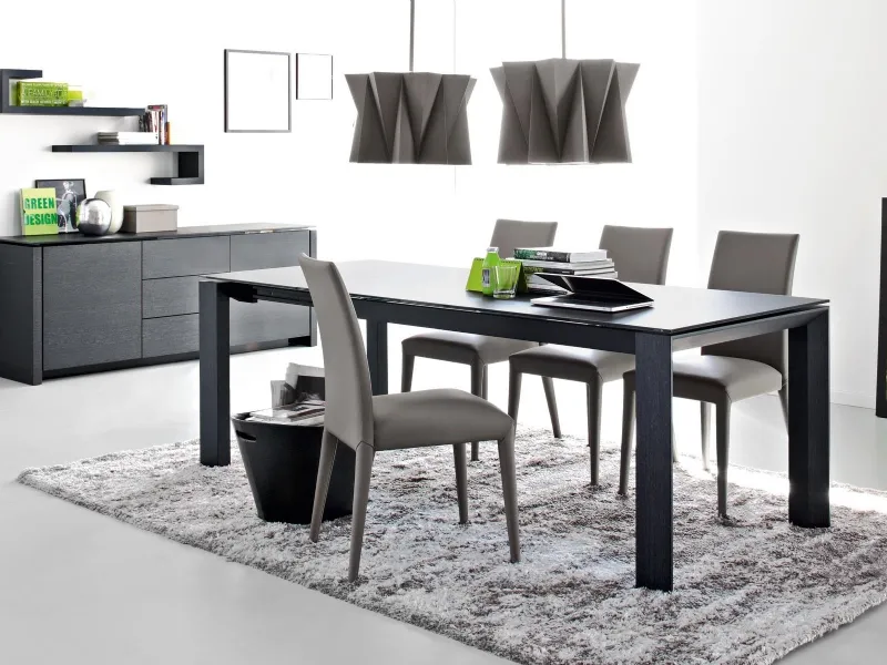 tavolo tower con sedie calligaris