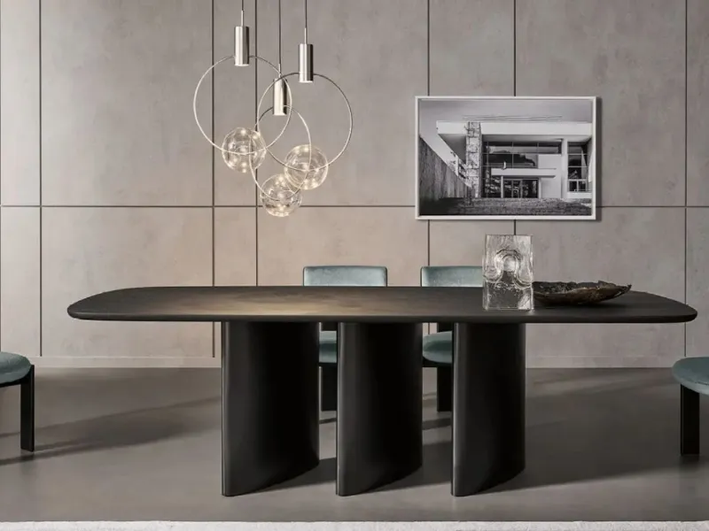 Louver Table di Bonaldo, disponibile in versione monomaterica o plurimaterica