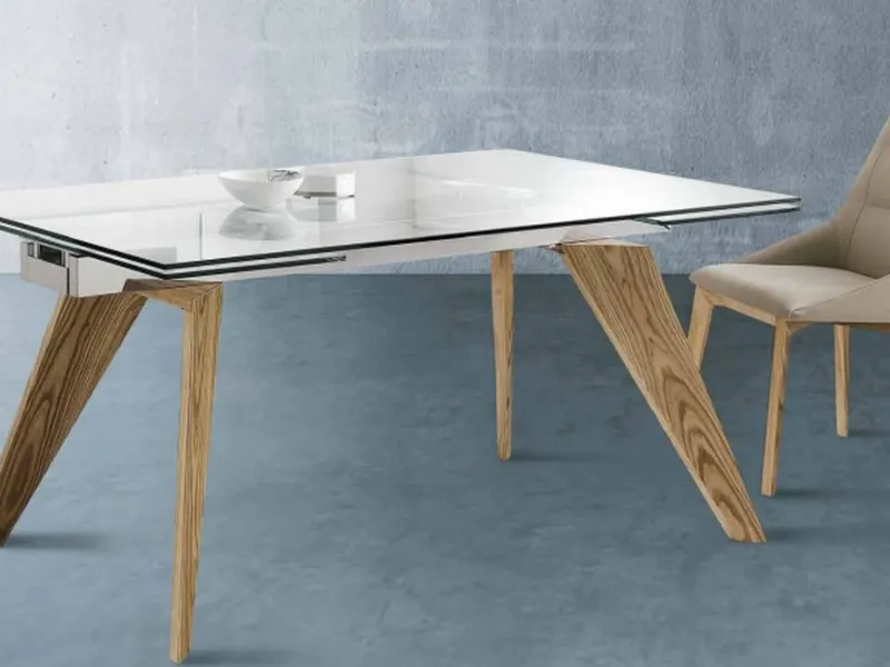 Il tavolo Brief proposte da Cucine Lube