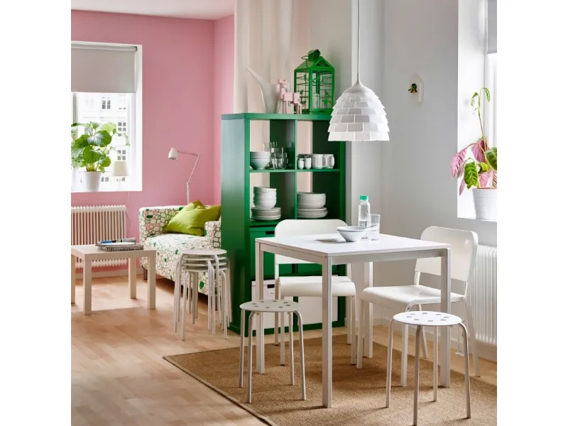 Allestimento con tavolo Melltorp