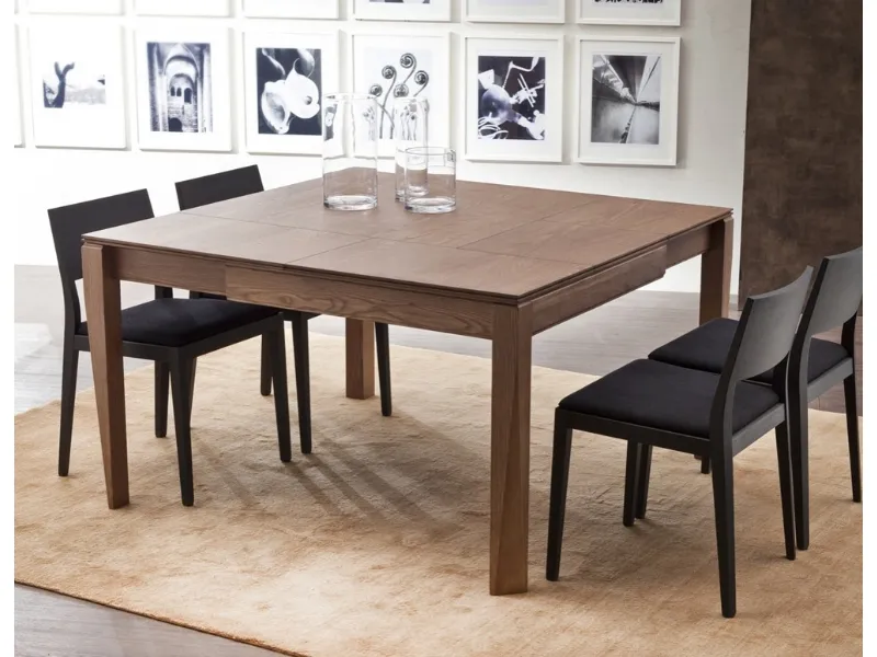 Tavolo allungabile di design Plurimo Pacini e Cappellini
