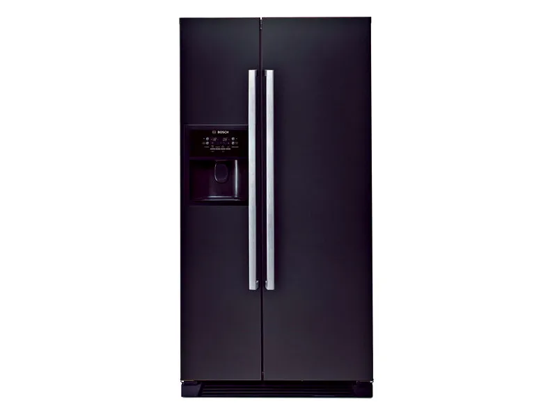 Frigo nero tecnologico