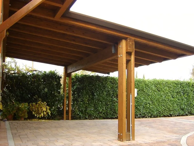 Tettoie in legno lamellare